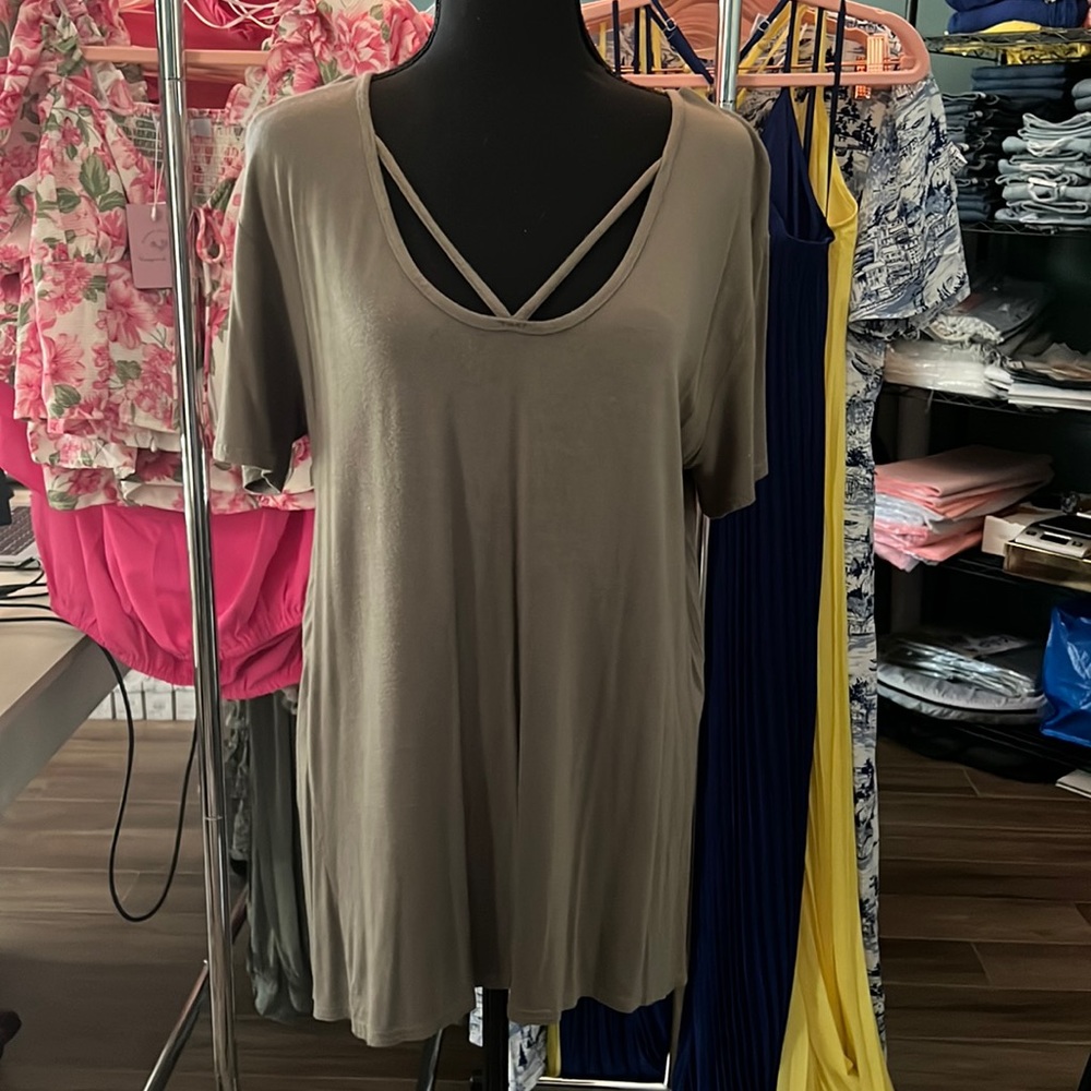 Boohoo - Olive Green Tunic with Cross Chest